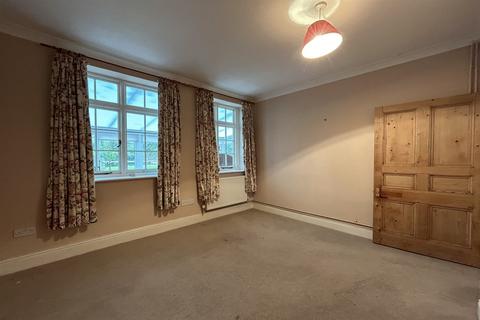 3 bedroom barn conversion to rent, Dorchester