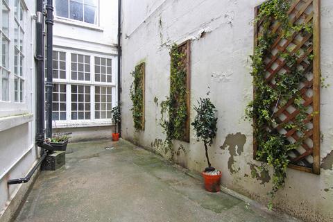 undefined, Gloucester Road, South Kensington