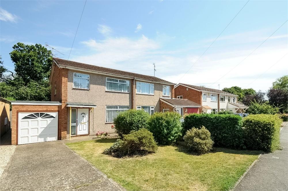 The Greenway, Penn, Buckinghamshire 3 bed semidetached house £445,000