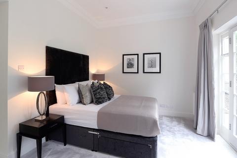3 bedroom flat to rent, Somerset Court, 79-81 Lexham Gardens, London
