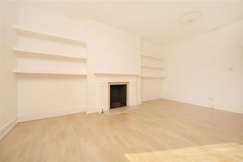2 bedroom apartment to rent, London W9