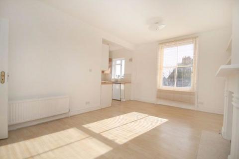 2 bedroom apartment to rent, London W9