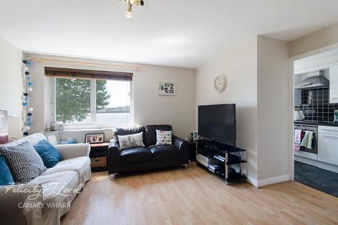 2 bedroom apartment to rent, Ferguson Close, London