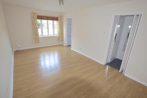 Studio to rent, Leatherhead