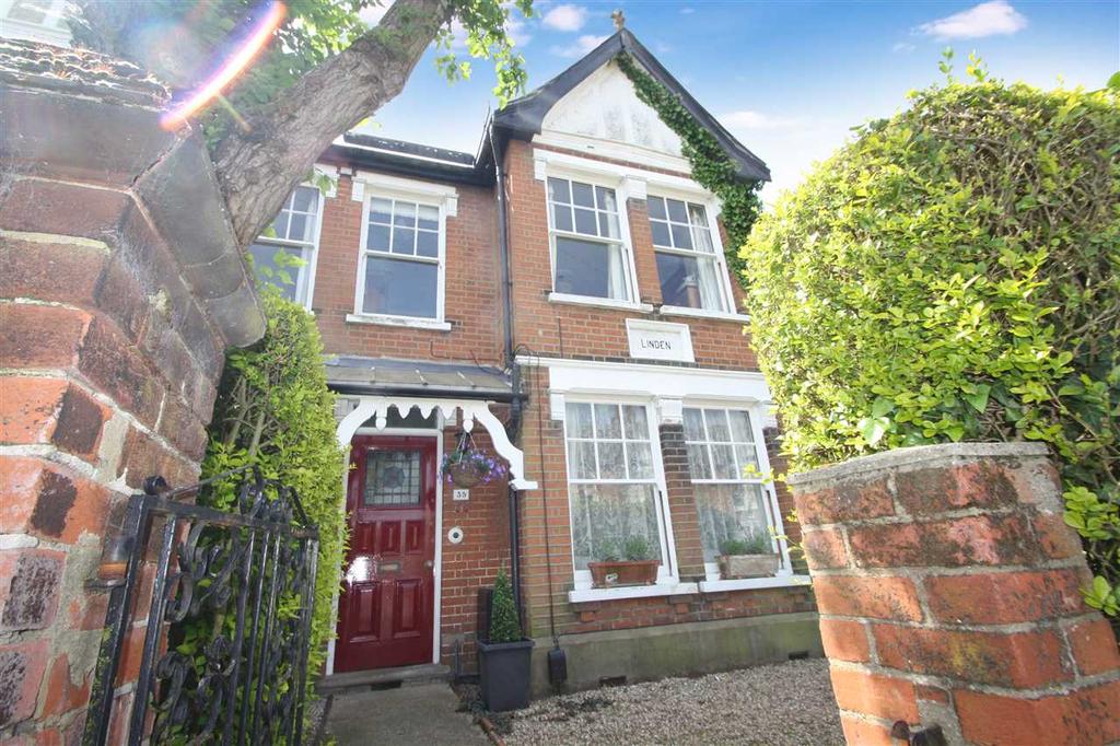 Marlborough Road, Ipswich 4 bed semidetached house £310,000