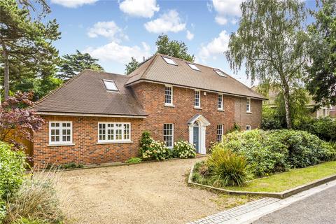 Ballard Close, Kingston upon Thames, Surrey, KT2