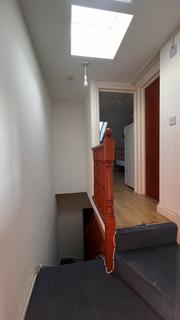 House share to rent, Churchill Road, Willesden, NW2