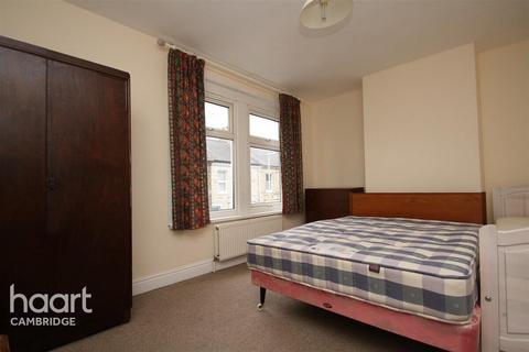 4 bedroom terraced house to rent, Ross Street, CAMBRIDGE