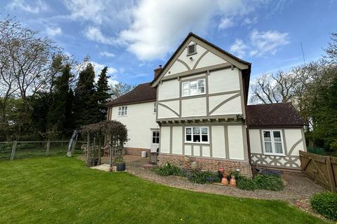 4 bedroom detached house to rent, Stetchworth Road, Woodditton, Newmarket, Suffolk, CB8