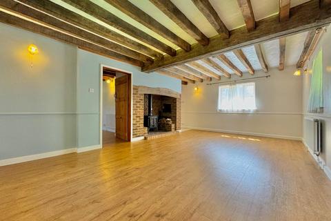 4 bedroom detached house to rent, Stetchworth Road, Woodditton, Newmarket, Suffolk, CB8