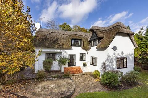 Carlessi Cottage Fireball Hill, Ascot, SL5 9PJ