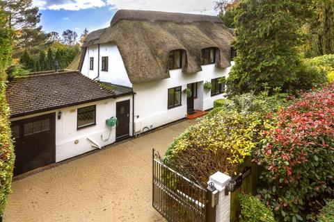 Carlessi Cottage Fireball Hill, Ascot, SL5 9PJ