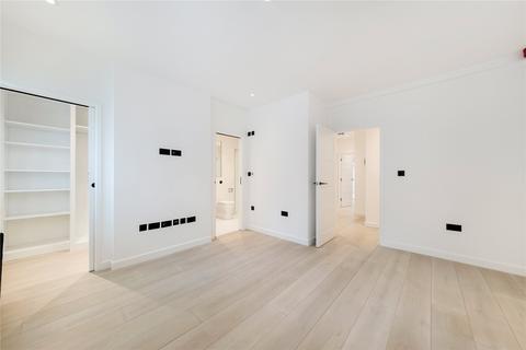 undefined, Monmouth Street, Covent Garden, WC2H