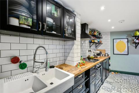2 bedroom apartment for sale, Bethnal Green Road, London, E2