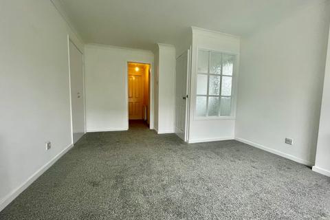 1 bedroom ground floor flat to rent, Fieldway Close, Rodley