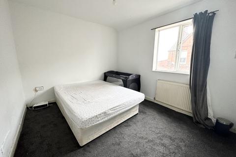 3 bedroom terraced house for sale, Hall Place, Leeds, West Yorkshire, LS9