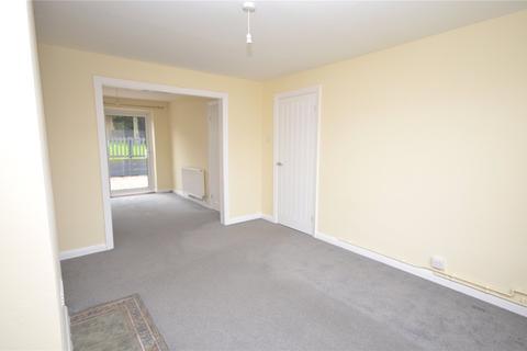 3 bedroom semi-detached house to rent, Wicklow Avenue, Melton Mowbray, Leicestershire