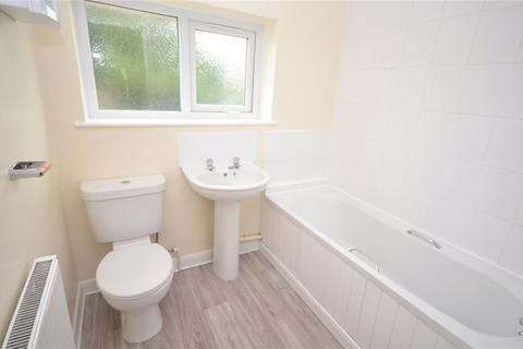 3 bedroom semi-detached house to rent, Wicklow Avenue, Melton Mowbray, Leicestershire