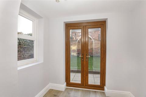 4 bedroom terraced house to rent, Park Grove, York, YO31