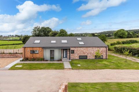 4 bedroom detached house to rent, Well Lane, Gillow Heath