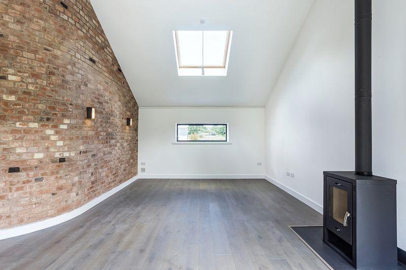 Living/dining area