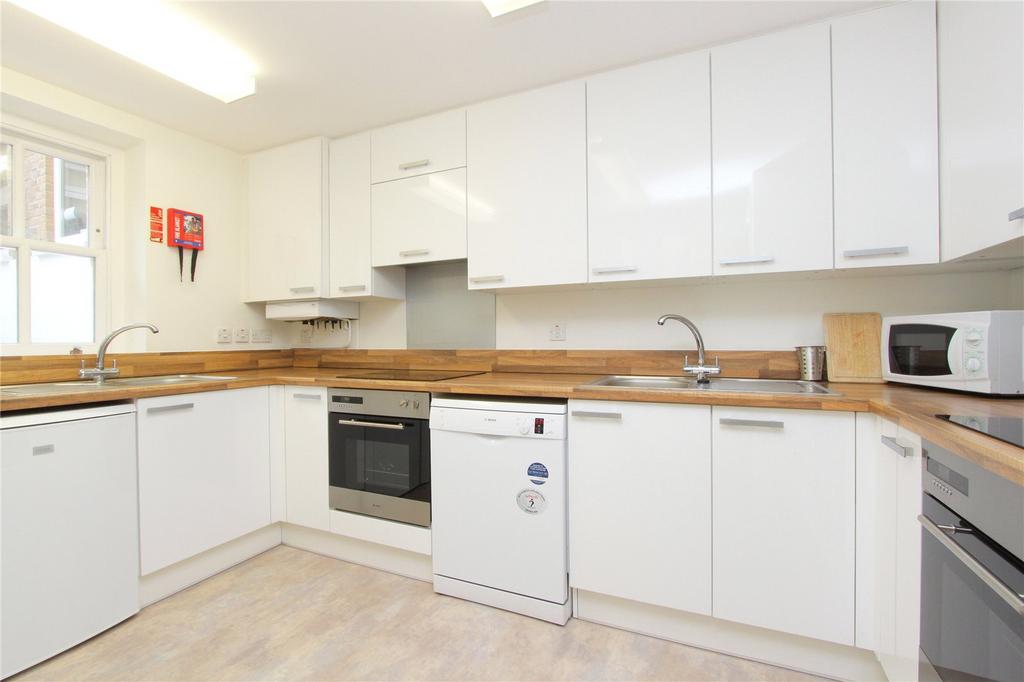 Apartment in London - View 2