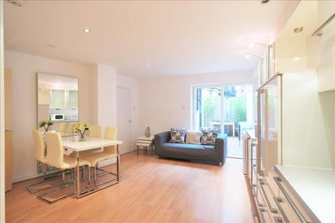 3 bedroom house to rent, Sidney Grove, Angel, London, EC1V