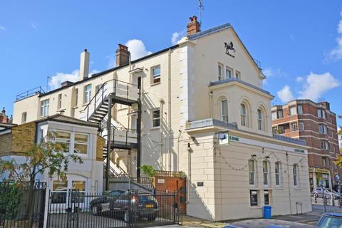 3 bedroom apartment for sale, Blackheath Village, Blackheath, London, SE3