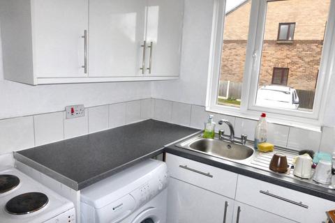 1 bedroom end of terrace house to rent, Hornchurch RM12