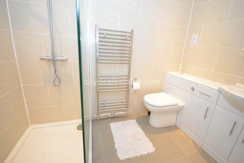 Studio to rent, Broadway, West Ealing W13 0SU