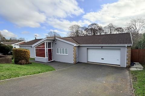 4 bedroom detached bungalow to rent, Meadow Rise, Derwen Fawr, SA2