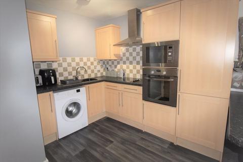 2 bedroom apartment to rent, Brackendale, Thackley, Bradford, BD10 0AG