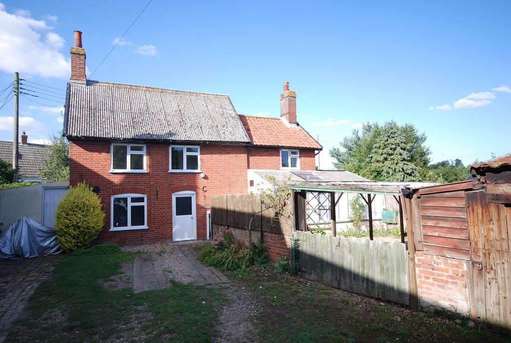 New Buckenham, Norfolk 2 bed detached house £180,000