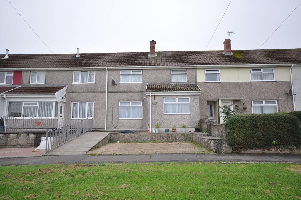 82 Russell Terrace, Carmarthen SA31 1SZ 3 bed terraced house - £99,000