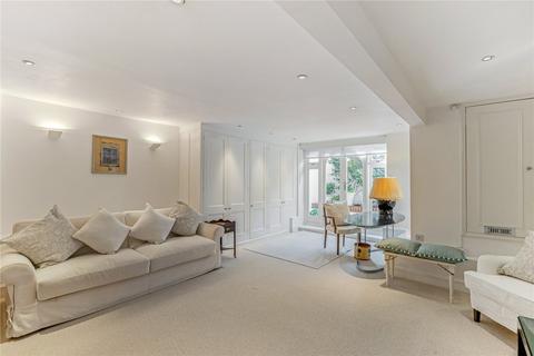 Studio to rent, Chipstead Street, London, SW6