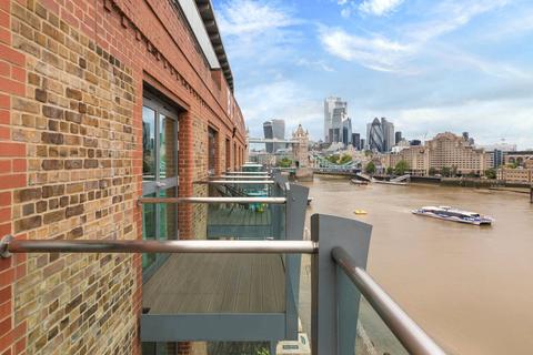 2 bedroom flat to rent, Tea Trade Wharf, 26 Shad Thames, Shad Thames, London