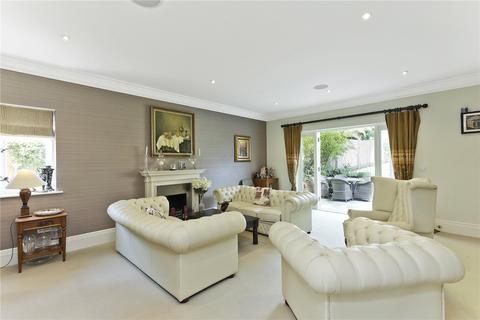 5 bedroom detached house to rent, Littleheath Lane, Cobham, Surrey, KT11