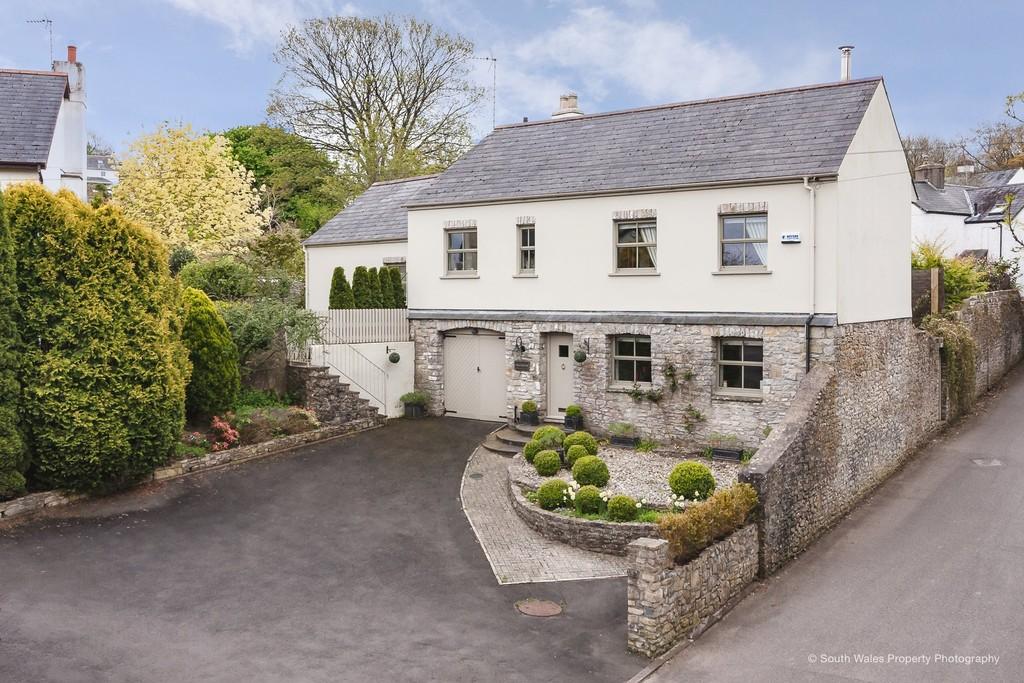 Bridge Road, Llanblethian, Near Cowbridge, Vale of CF71 7JG