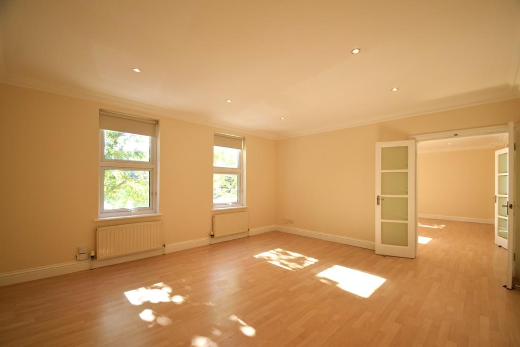 Livingroom2