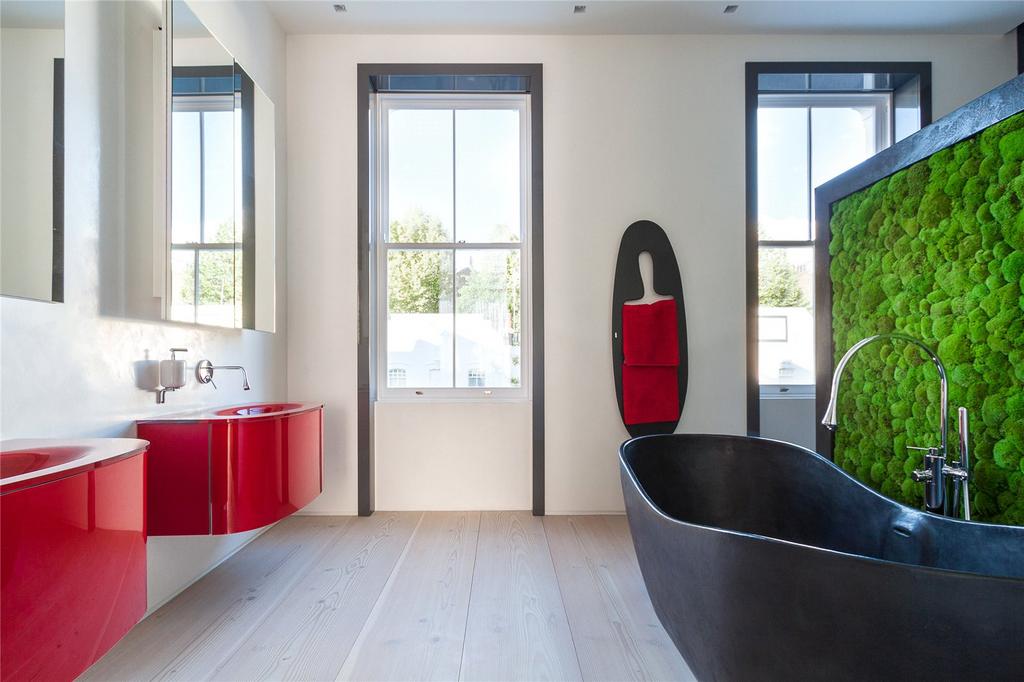 Principal Bathroom