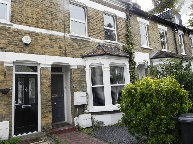 Shirley Road, Enfield 1 bed character property £335,000