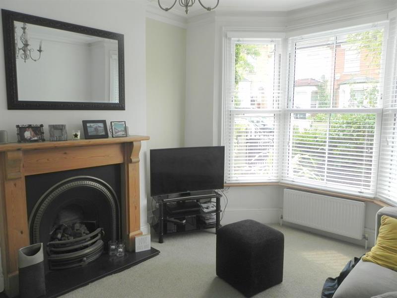 Shirley Road, Enfield 1 bed character property £335,000