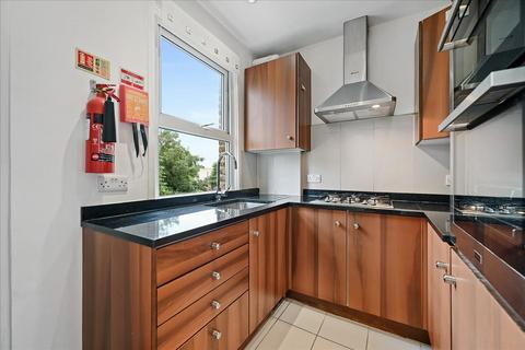 2 bedroom flat to rent, Grange Park, Ealing, London, W5