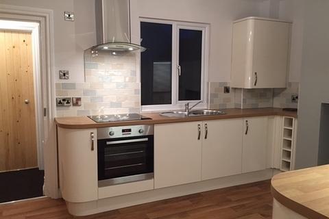3 bedroom terraced house to rent, St John Street, Bridgwater, TA6
