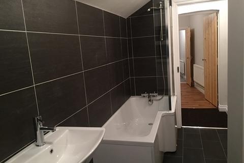 3 bedroom terraced house to rent, St John Street, Bridgwater, TA6