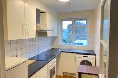 2 bedroom flat to rent, Amberley Court, Angell Road, Brixton, SW9