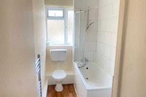 2 bedroom flat to rent, Amberley Court, Angell Road, Brixton, SW9