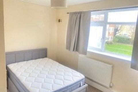2 bedroom flat to rent, Amberley Court, Angell Road, Brixton, SW9
