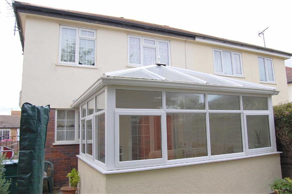 The Oval, West Shore, Llandudno, CONWY 2 bed terraced house £129,950