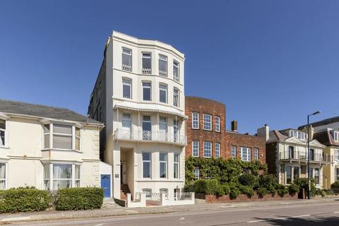 2 bedroom apartment to rent, Clarence Parade, Southsea